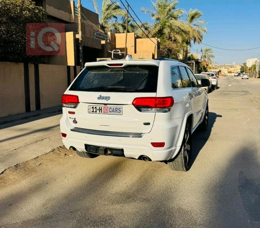 جيب جراند شيروكي